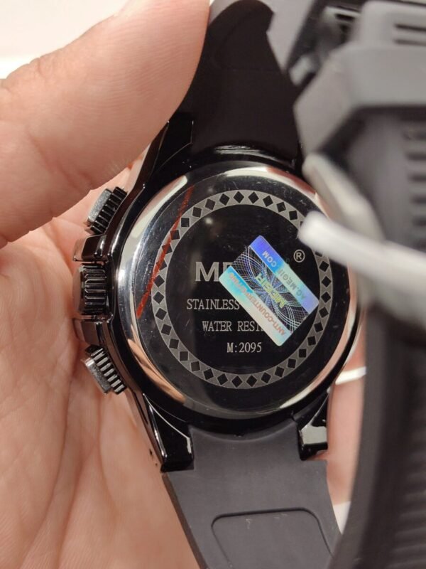 1000030589 MEGIR 2095 NOIR
